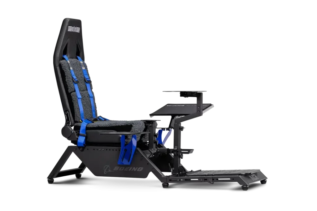 Boeing sim 1 1060x706